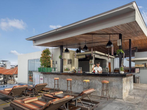 Hotel Sevn Legian