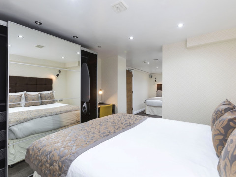 Hotel Shepherds Bush London