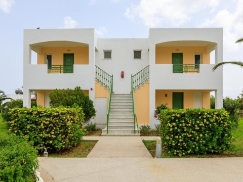 Hotel Sovereign Beach