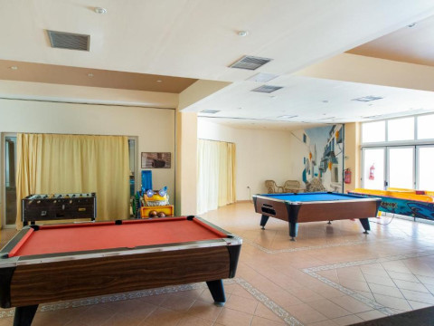 Hotel Sovereign Beach