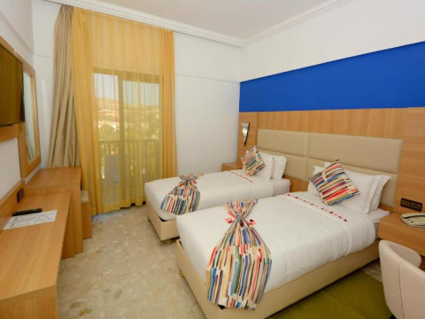 Hotel & Spa Oasis