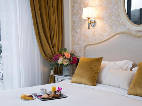Hotel St Petersbourg Opera & Spa