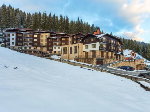 Stream Resort