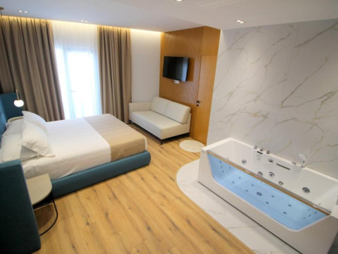 Hotel Strora