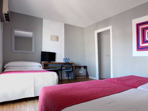 Hotel Subur