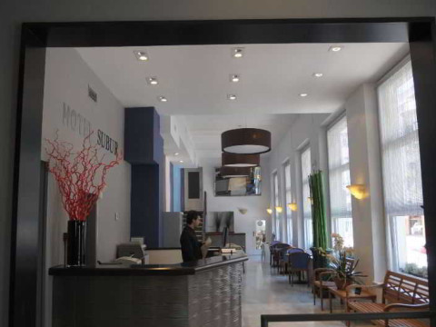 Hotel Subur