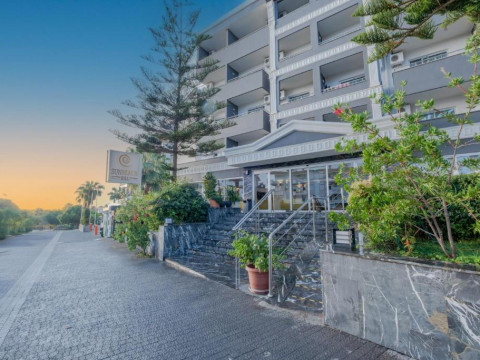 Hotel Sun Beach Hill