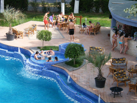 SUNQUEST HOTEL