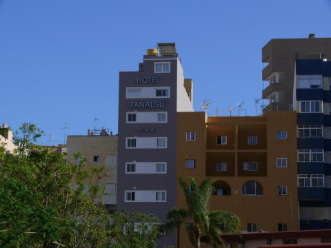 HOTEL TANAUSÚ