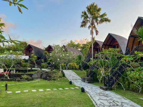 Hotel The Kirana Ungasan
