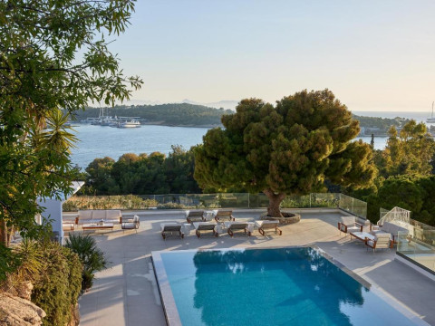 Hotel The Roc Club, A Grecotel Hotel to Live