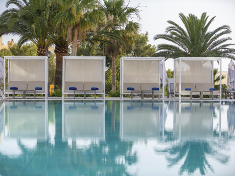Hotel Tomir Portals Suites