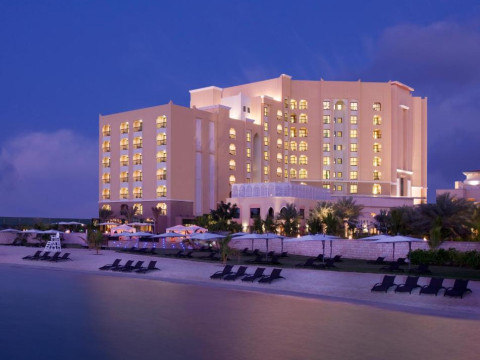 TRADERS HOTEL, QARYAT AL BERI