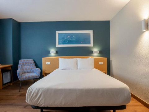 Hotel Travelodge Alicante Puerto