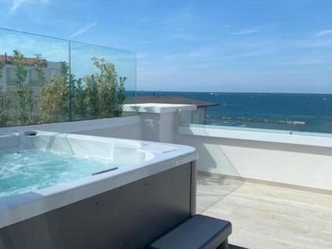 Hotel Trevi