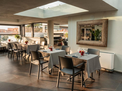 Hotel Twenty One