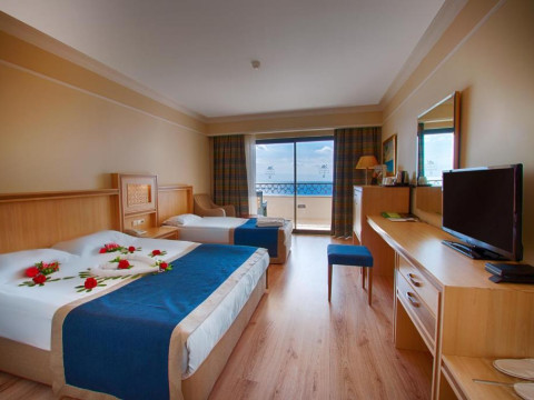 UTOPIA WORLD HOTEL