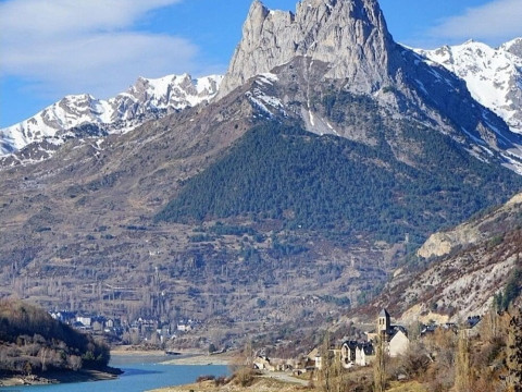 Hotel Valle De Izas