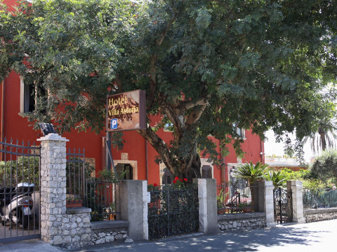 Villa Astoria