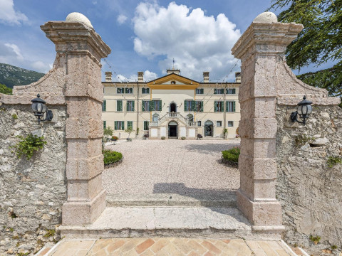 Hotel Villa Cariola