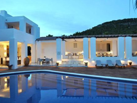 Hotel Village