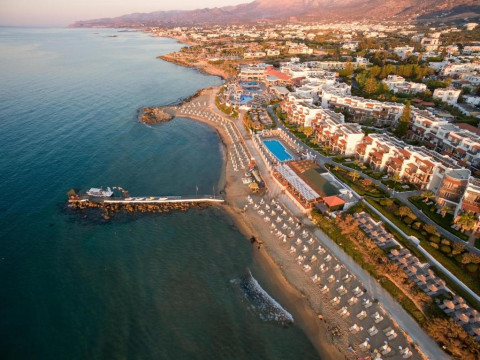 Hotel & Village Alexander Beach