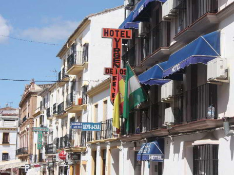 Hotel Virgen De Los Reyes