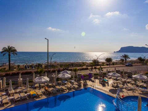 Hotel White Gold