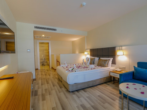 XORIA DELUXE HOTEL