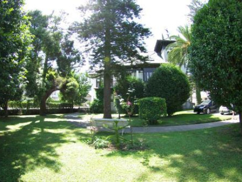 Hotel Y Apartamentos Arias