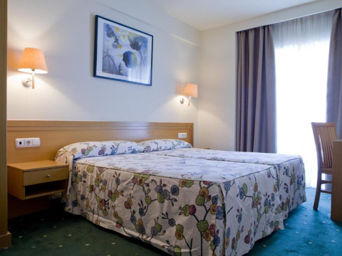 Hotel Zaragoza Plaza