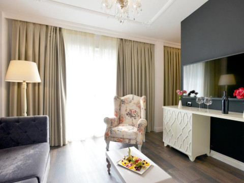 Flower Hotels & Resort