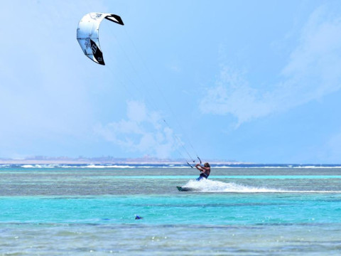HOTELUX ORIENTAL COAST