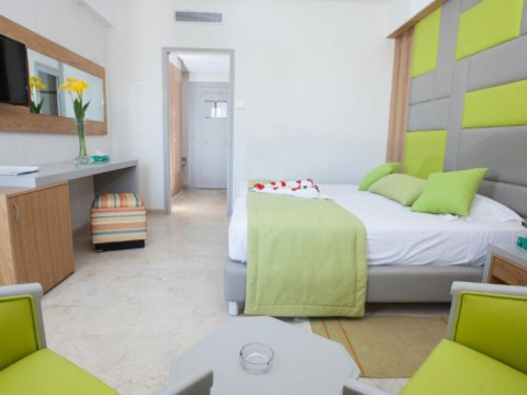 HOUDA YASMINE MARINA & SPA