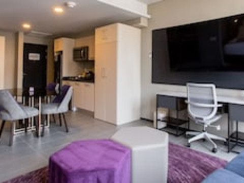HS HOTSSON CDMX CONDESA SUR