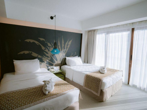 Hue Hotels and Resorts Boracay Managed by HII