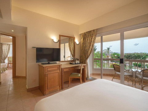 LONG BEACH RESORT