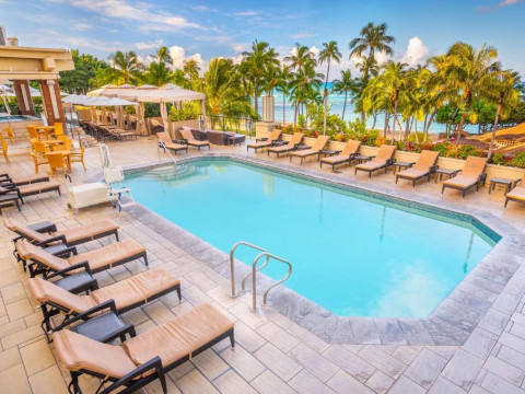 Hyatt Regency Waikiki Beach Resort & Spa