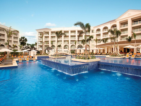 Hyatt Ziva Rose Hall