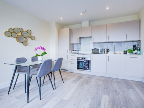 HybridResi Sutton - Cheam