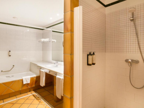 Ibersol Almuñecar Beach & Spa Hotel
