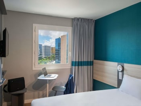 IBIS BUDGET NICE AEROPORT PROMENADE DES ANGLAIS