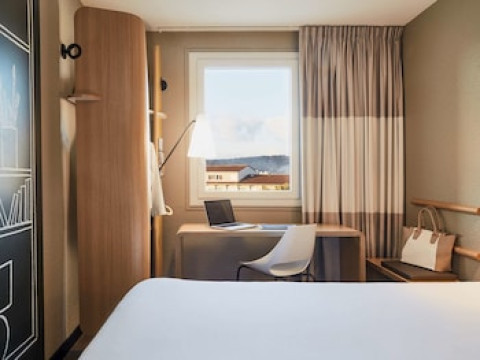 IBIS TOULON LA SEYNE SUR MER