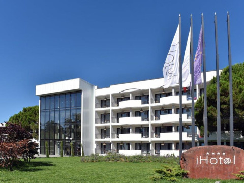 iHOTEL