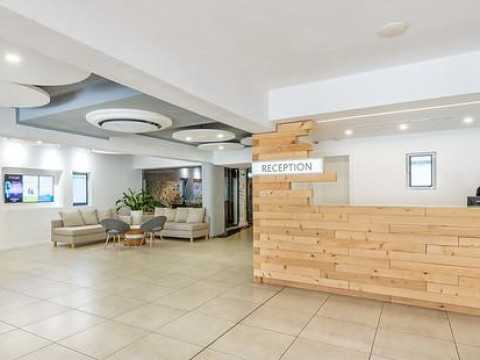 iHOTEL