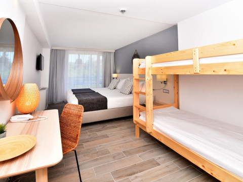 IHOTEL