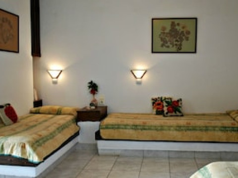 ILIOSTASI BEACH APARTMENTS