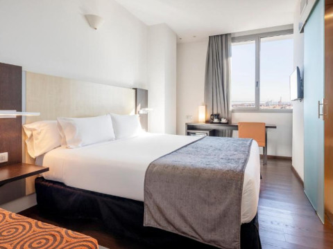 Hotel Ilunion Aqua 4