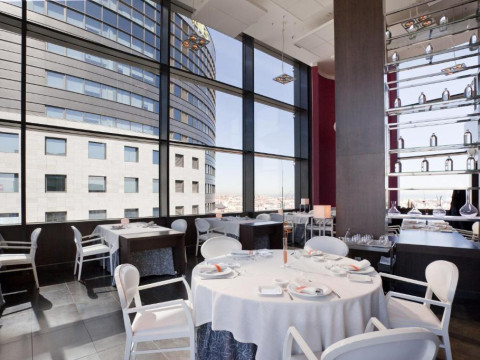 Hotel Ilunion Aqua 4