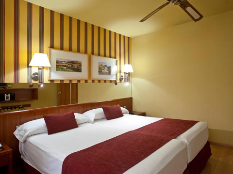 Ilunion Les Corts Spa